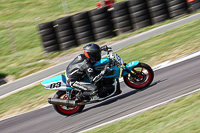 cadwell-no-limits-trackday;cadwell-park;cadwell-park-photographs;cadwell-trackday-photographs;enduro-digital-images;event-digital-images;eventdigitalimages;no-limits-trackdays;peter-wileman-photography;racing-digital-images;trackday-digital-images;trackday-photos